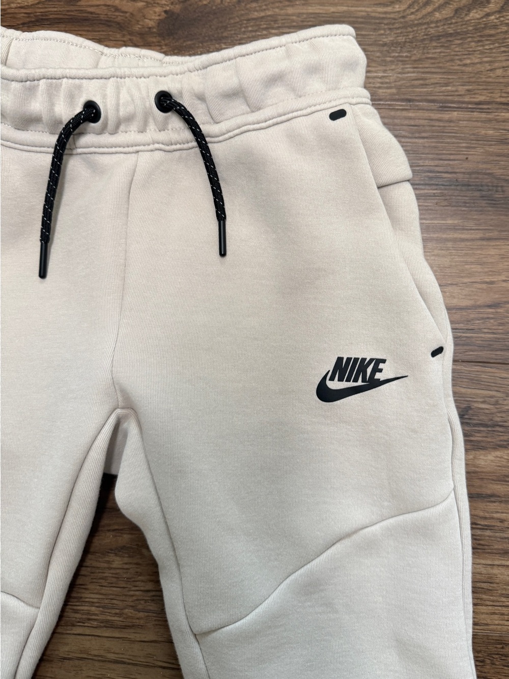 Nike Kids Off-White/Tan Jogger Sweatpants with Black Accents - Picture 4 of 5